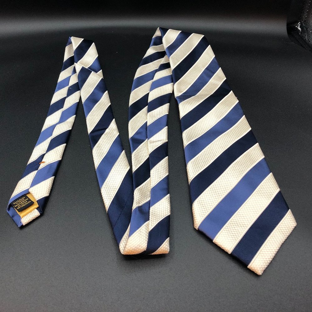 Donald J Trump Neck Tie Blue Stripes Cream 100% Silk Signature Collection